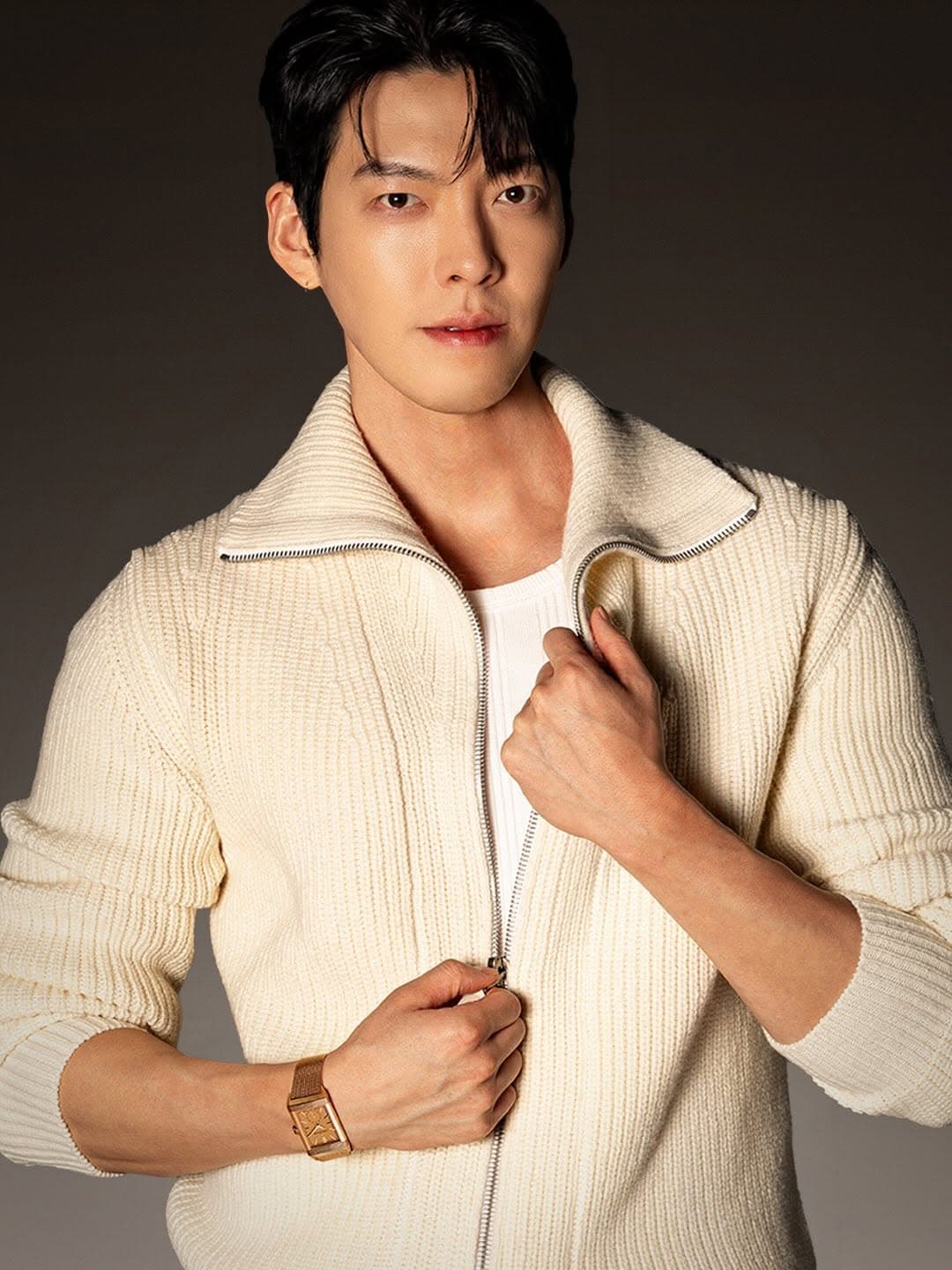 The Hour Before: Kim Woo Bin, the Reverso, and the Seduction of Complete Focus