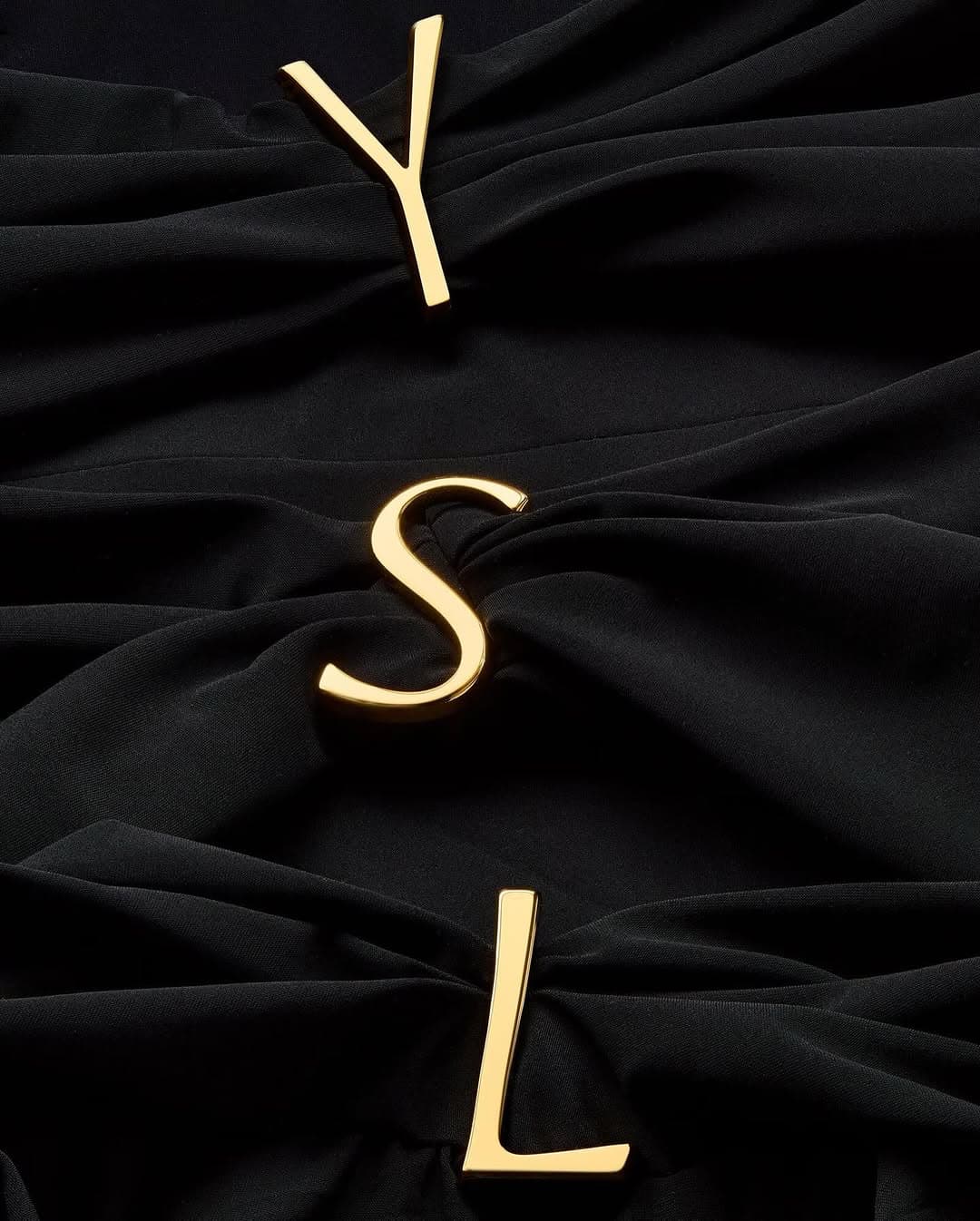 Saint Laurent Fall 26 Drop II, Tailoring With a Pulse