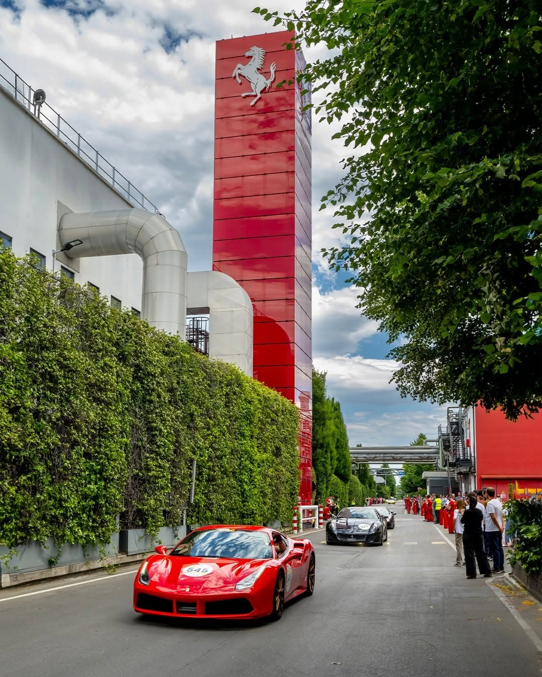 Ferrari Tribute to 1000 Miglia, The Red Thread Through Italy
