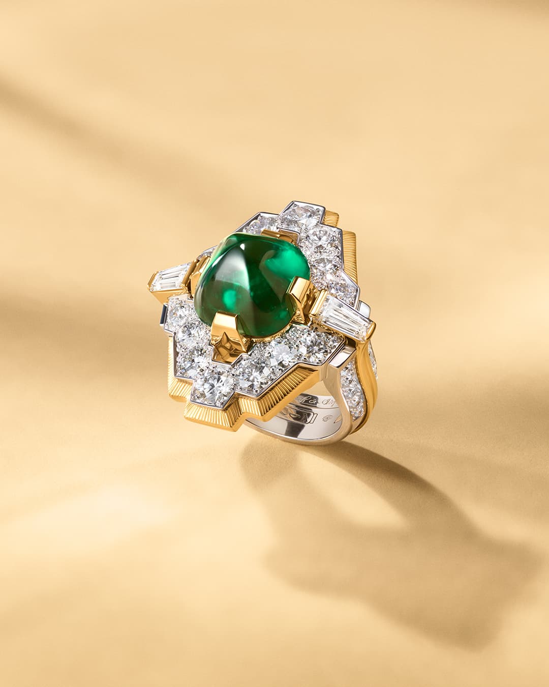 A Step Pyramid in Emerald: Van Cleef & Arpels Looks to Egypt