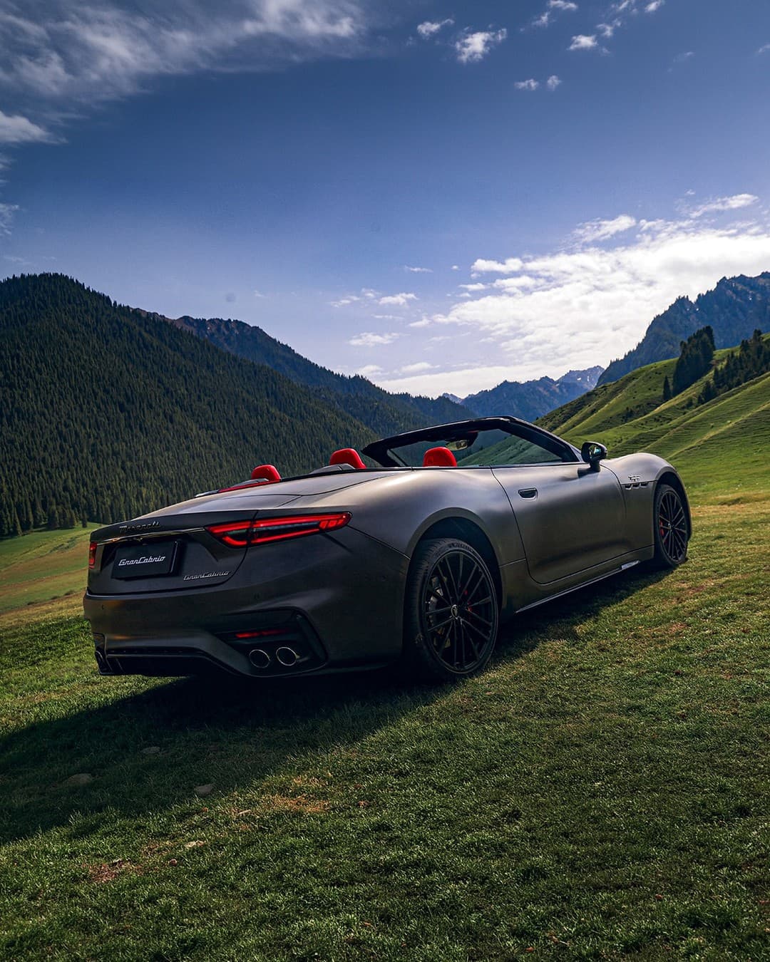 China, Frame by Frame: Maserati’s GranCabrio Writes the Final Pages of Its Grand Tour
